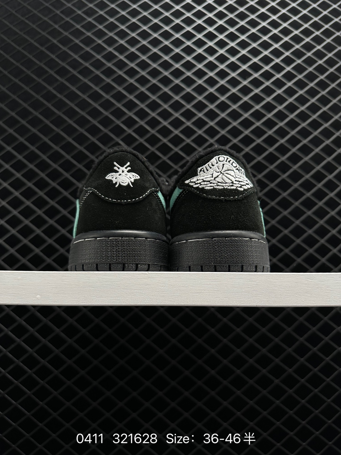 Travis Scott x Tiffany & Co. x Nike Air Jordan 1 Low OG SP